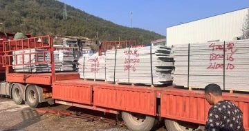 包头 芝麻灰花岗岩光面毛板出货日常