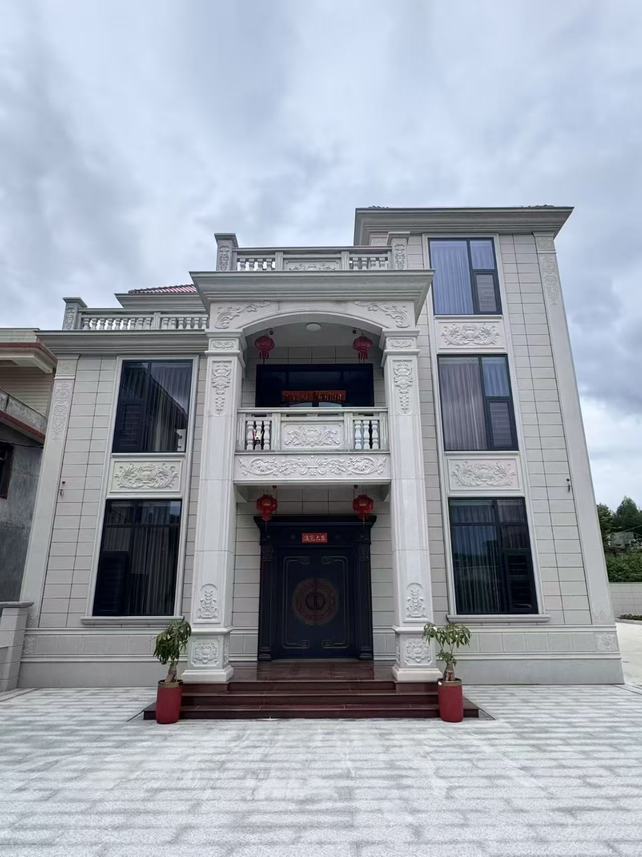 包头 芝麻白石材别墅干挂案例展示