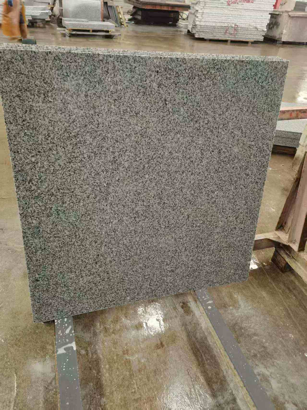 包头 芝麻白光面900*900，高地铁标准