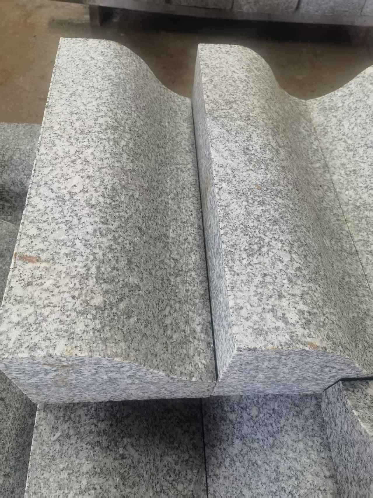 包头芙蓉白S型拉丝面路沿石