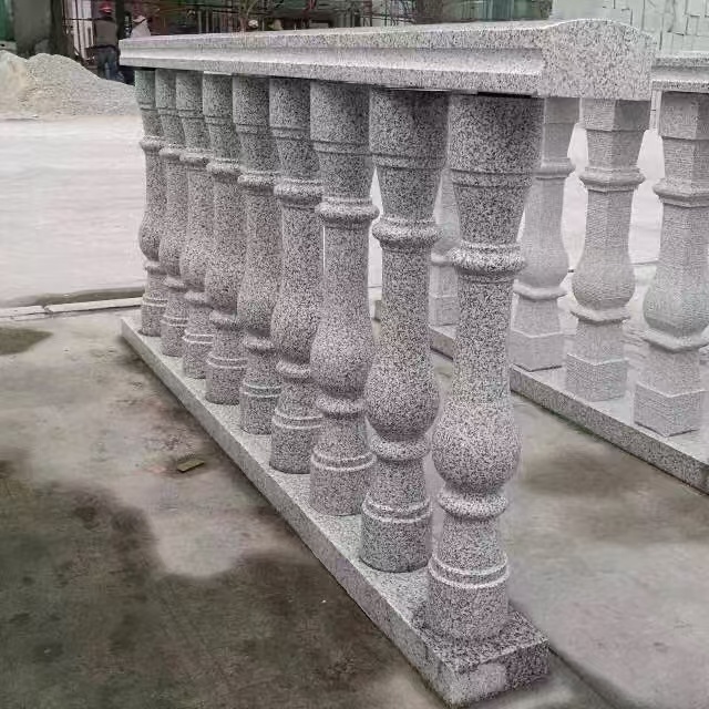 包头 芝麻白圆形光面花瓶柱，栏杆