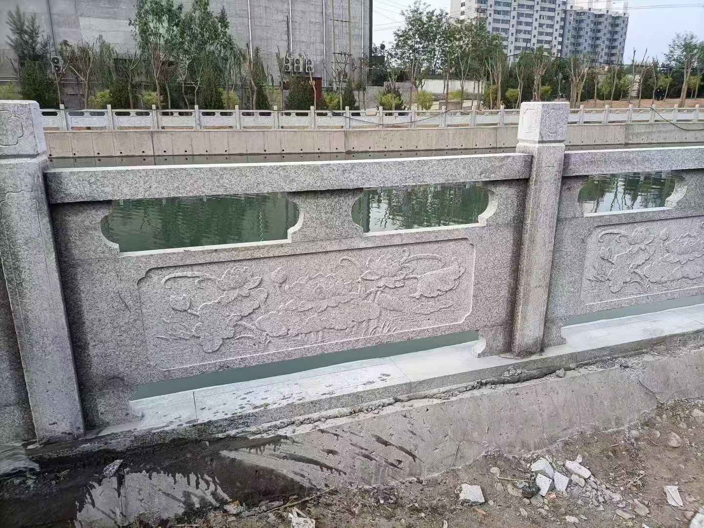 包头 芙蓉白大花桥梁、河道，石材栏杆、围栏、护栏