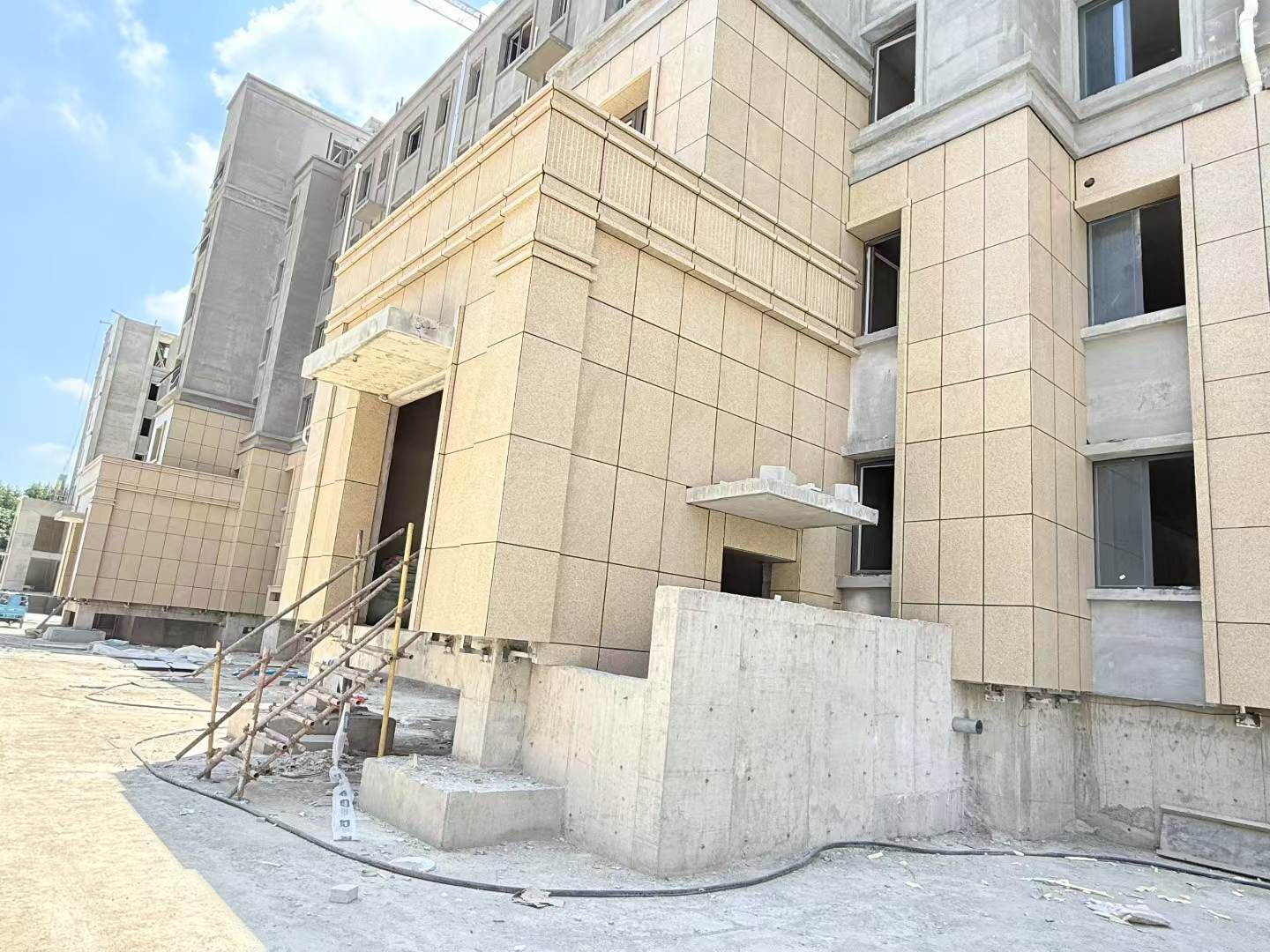 包头 黄金麻干挂，工地实拍