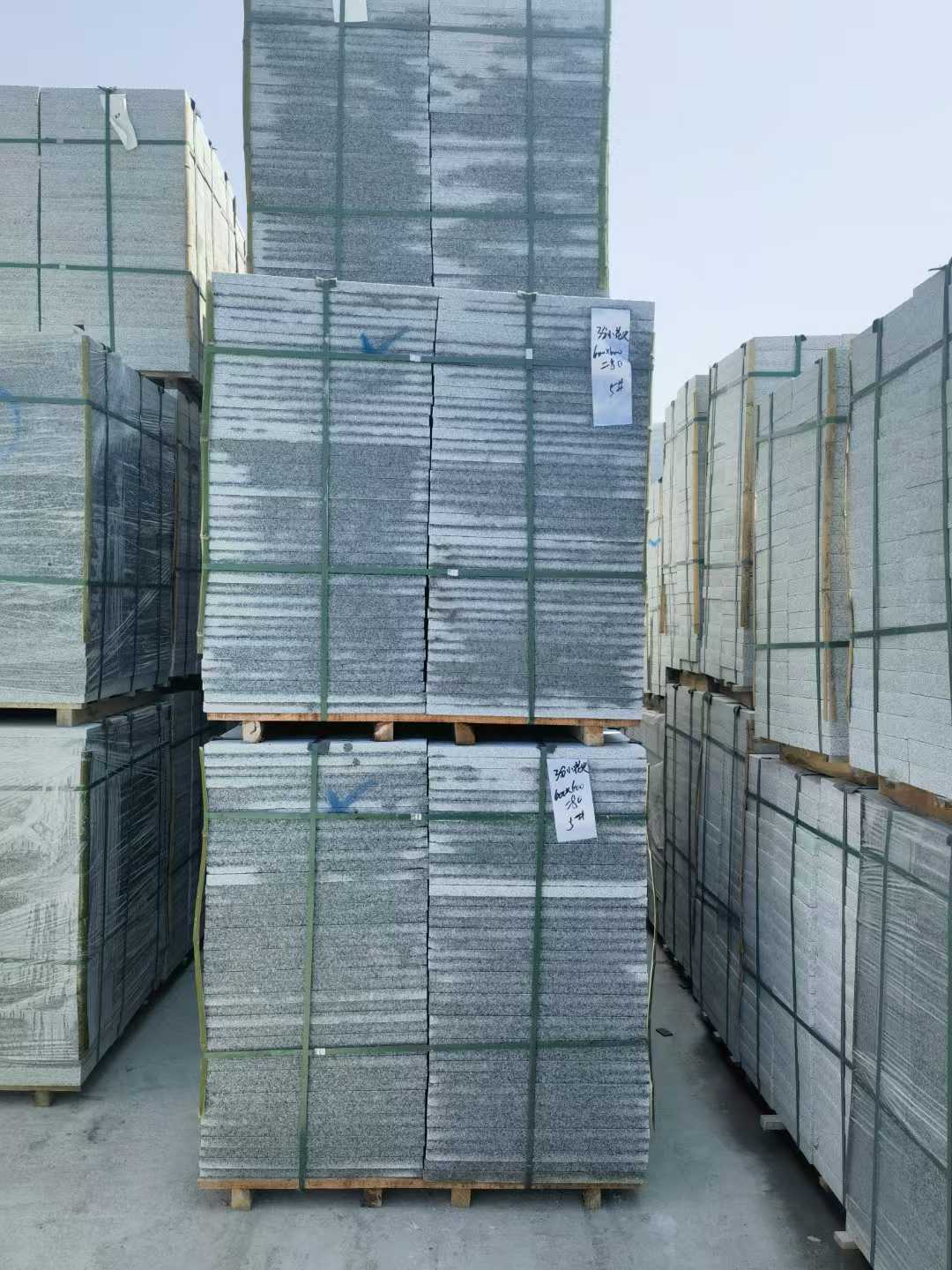 包头芝麻白地铺成品